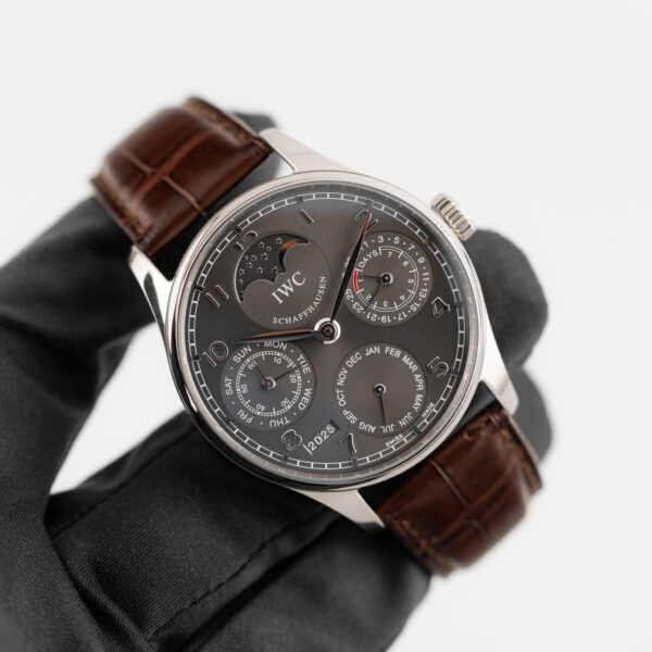 IWC PORTUGUESE CALENDARIO PERPETUO REF. IW502218 ORO BIANCO - immagine 2